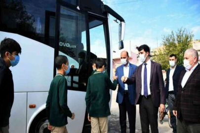 Kilometrelerce uzağa giden 70 öğrenciye ücretsiz servis