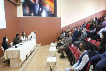 Kilis’te "Savaş, Göç ve Kadın" paneli