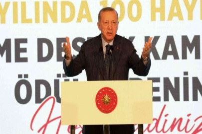 ÖDÜLLERİNİ ALDILAR