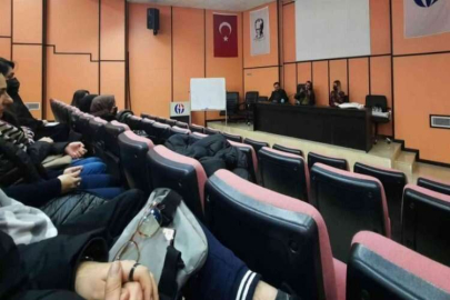 Halı Tasarımı Programı öğrencileri sektör temsilcileri ile buluştu