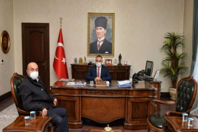 Şehit Özalkan’ın babası Vali Soytürk ile bir araya geldi