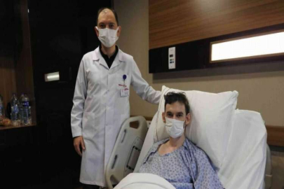 Estonyalı hasta aşırı uzun olan bağırsağından kurtuldu