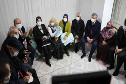 Çocuk Hakları Alt Komisyonu üyelerinden Cihan bebeğe ziyaret