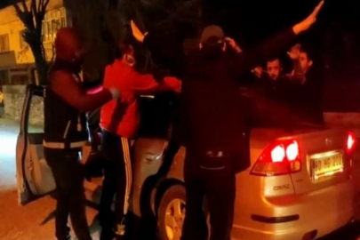 Uyuşturucu tacirleri film gibi kovalamacayla yakalandı