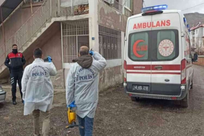 Yalnız yaşadığı evinde ölü bulundu