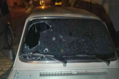 Park halindeki otomobile silahlı saldırı