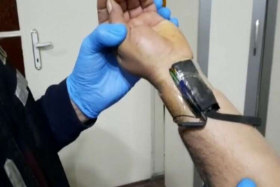 Ehliyet sınavında kopya çekerken yakalandı, üzerinden 6 bin liralık düzenek çıktı