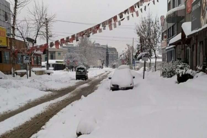 Gaziantep’te kar yağışı etkisini sürdürüyor