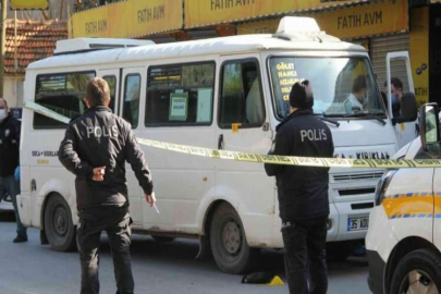 Minibüs içerisindeki kavga kanlı bitti: 1 ölü