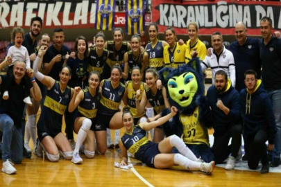 Adam Voleybol kazanmasını bildi