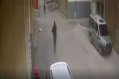 Ekmek çalmak isteyen şüpheliyi mahalle sakini kovaladı