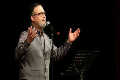 İbrahim Sadri şiirleri Gaziantep’te seslendirdi