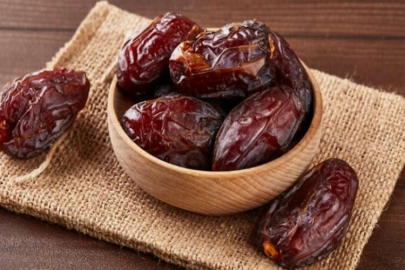 Ramazan’ın gözdesi hurmalar, tezgahlardaki yerini aldı