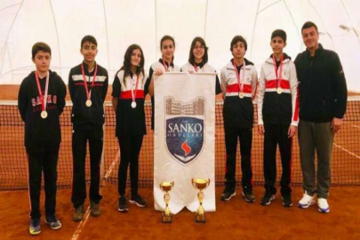 SANKO Okulları öğrencilerinin tenis başarısı