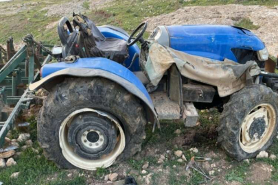 Traktör devrildi: 1 ölü, 1 yaralı