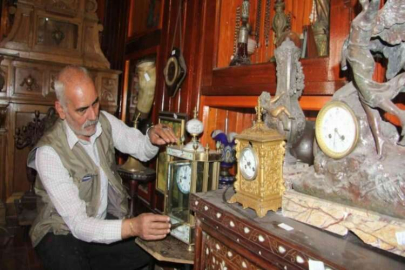 Saray ve köşkleri süsleyen zamanın tanıkları saatler şimdi sergi salonlarında sergileniyor