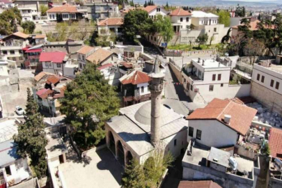 Ahşap şerefeli minarede Ramazan geleneğini sürdürüyor