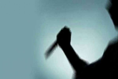 Eski koca dehşeti: Sokak ortasında 10 bıçak darbesi