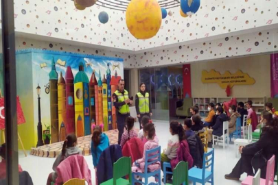 Jandarmadan çocuklara mesleki tanıtım
