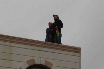 Verilen işi beğenmeyen işçi kendini yakmak istedi