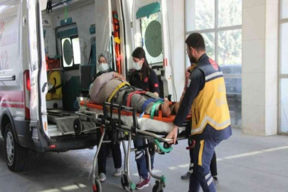 Çalıştığı inşaattan düşen işçi ölümden döndü