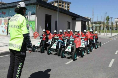 23 Nisan Şehitkamil’de coşkuyla kutlanıyor