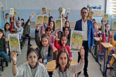 Süper öğretmenin öğrencileri şair ve yazar oldu