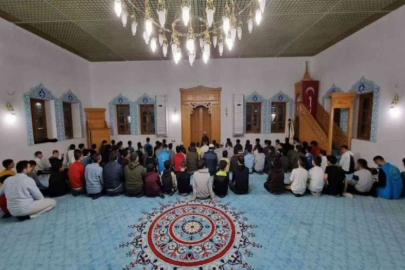Diyanet’ten gençlere Ramazan kampı