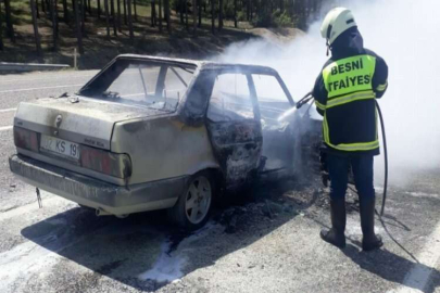 Seyir halindeki alev aldı