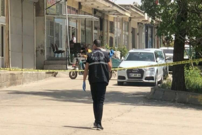 Kardeşi ile yeğeninin silahlı saldırısına uğrayan tüccar hayatını kaybetti