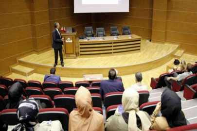 Üniversite öğrencilerine başarının sırrı anlatıldı