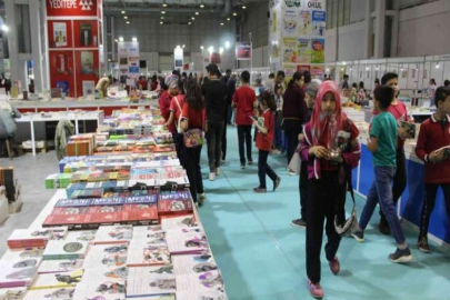 Gaziantep Kitap Fuarı’nı ilk üç günde 300 bine yakın kişi ziyaret etti