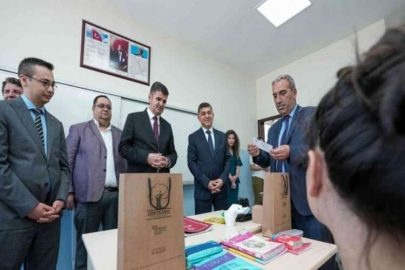 Şehitkamil’de öğrenim gören 124 bin öğrenciye karne hediyesi