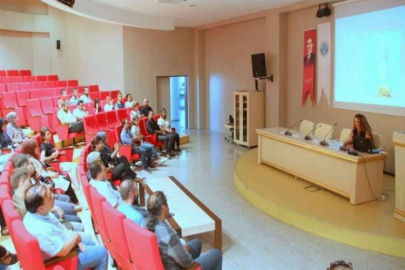 “Türk Çini Sanatı’’ konferansı