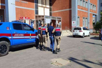Jandarma firari hükümlüyü kıskıvrak yakaladı