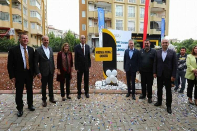 Eski bakanın ismi Gaziantep’teki işlek bir caddeye verildi