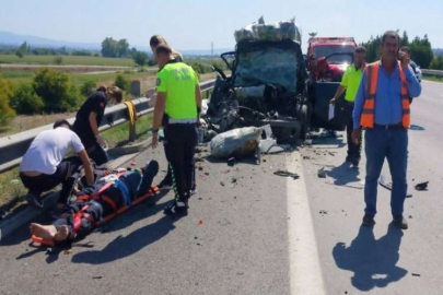 Otoyolda feci kaza: 1 ölü, 1 yaralı
