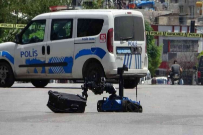 Caddeye bırakılan valiz bomba paniği yaşattı