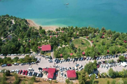 Binlerce vatandaş Menzelet Mesire Alanı’na akın etti