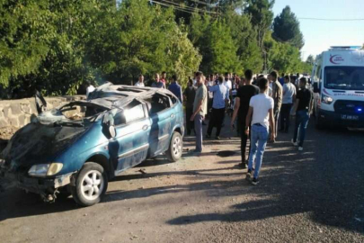 Gaziantep’te ağaca çarpan otomobil takla attı: 1’i çocuk 3 yaralı