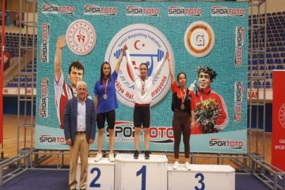 Büyükşehir spor kulübü sporcuları dereceler aldı