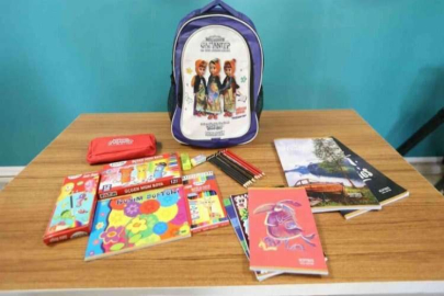 75 bin ilkokul 1’inci sınıf öğrencisine çanta ve kırtasiye malzemeleri Büyükşehir’den