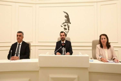 Büyükşehir meclisi toplandı