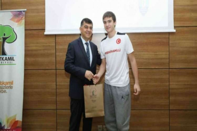 Şehitkamilli Milli Basketbolcu, Galatasaray’a transfer oldu