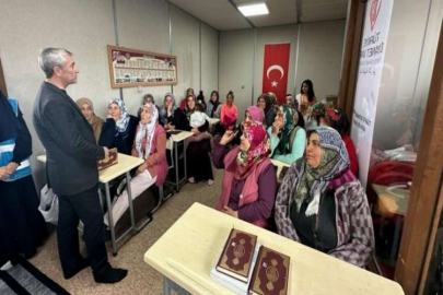 BAŞKAN TAHMAZOĞLU İSLAHİYE VE NURDAĞI’NDA DEPREMZEDELERİ ZİYARET ETTİ