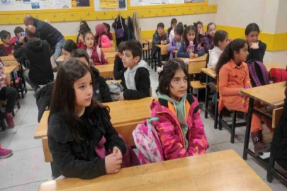Deprem sonrası Şanlıurfa’da eğitim öğretim yeniden başladı