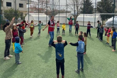 Gönüllü öğretmenlerden psikososyal destek