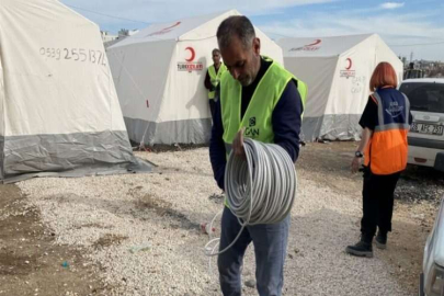 Depremzedeler için ışık oldular