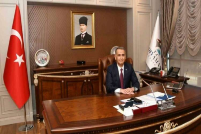 Adıyaman Valisi Çuhadar, görevinden ayrıldı