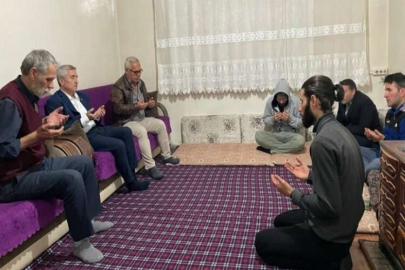 Tahmazoğlu’ndan, depremde yakınlarını kaybeden ailelere taziye ziyareti